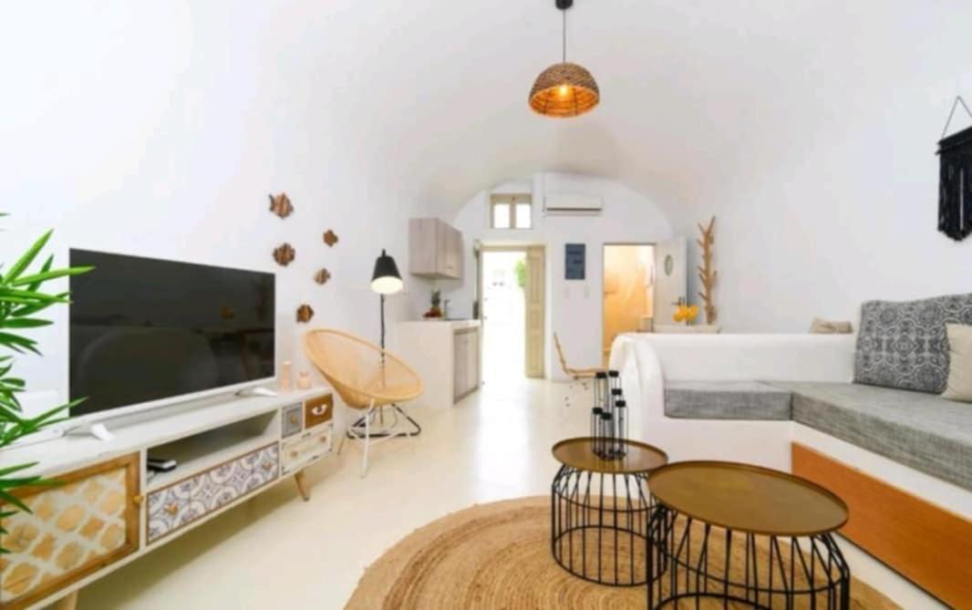 Irene City Villas Fira  Room photo