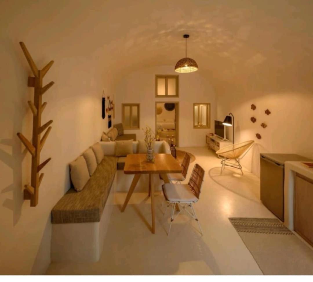 Irene City Villas Fira  Room photo